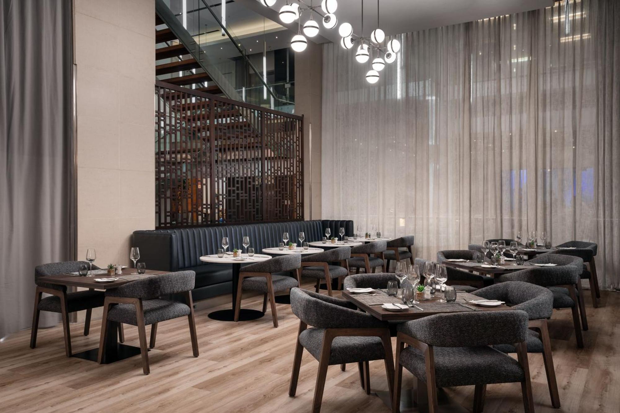 Marriott Crystal Towers Hotel Cape Town
